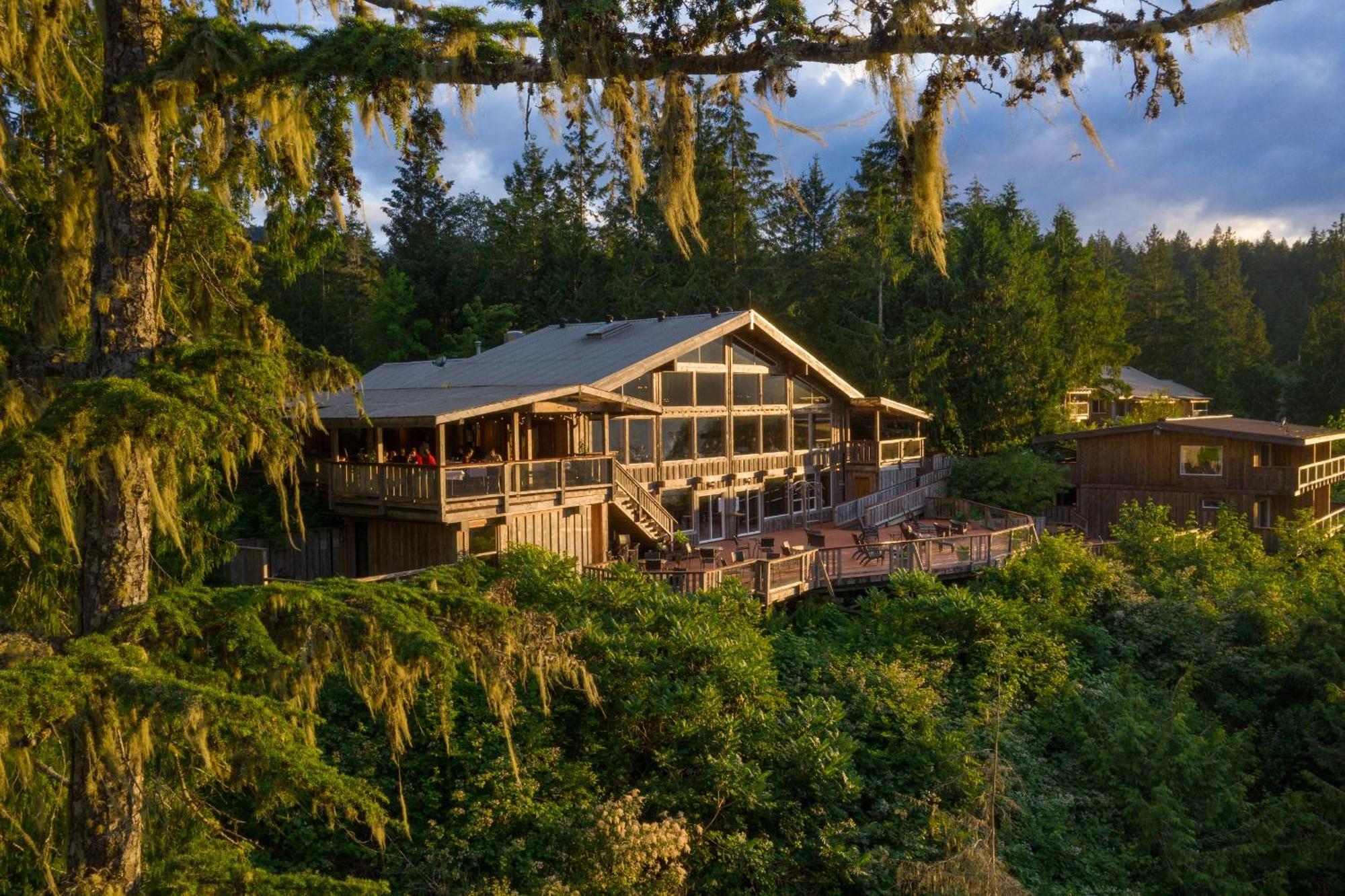 West Coast Wilderness Lodge Egmont Exterior photo