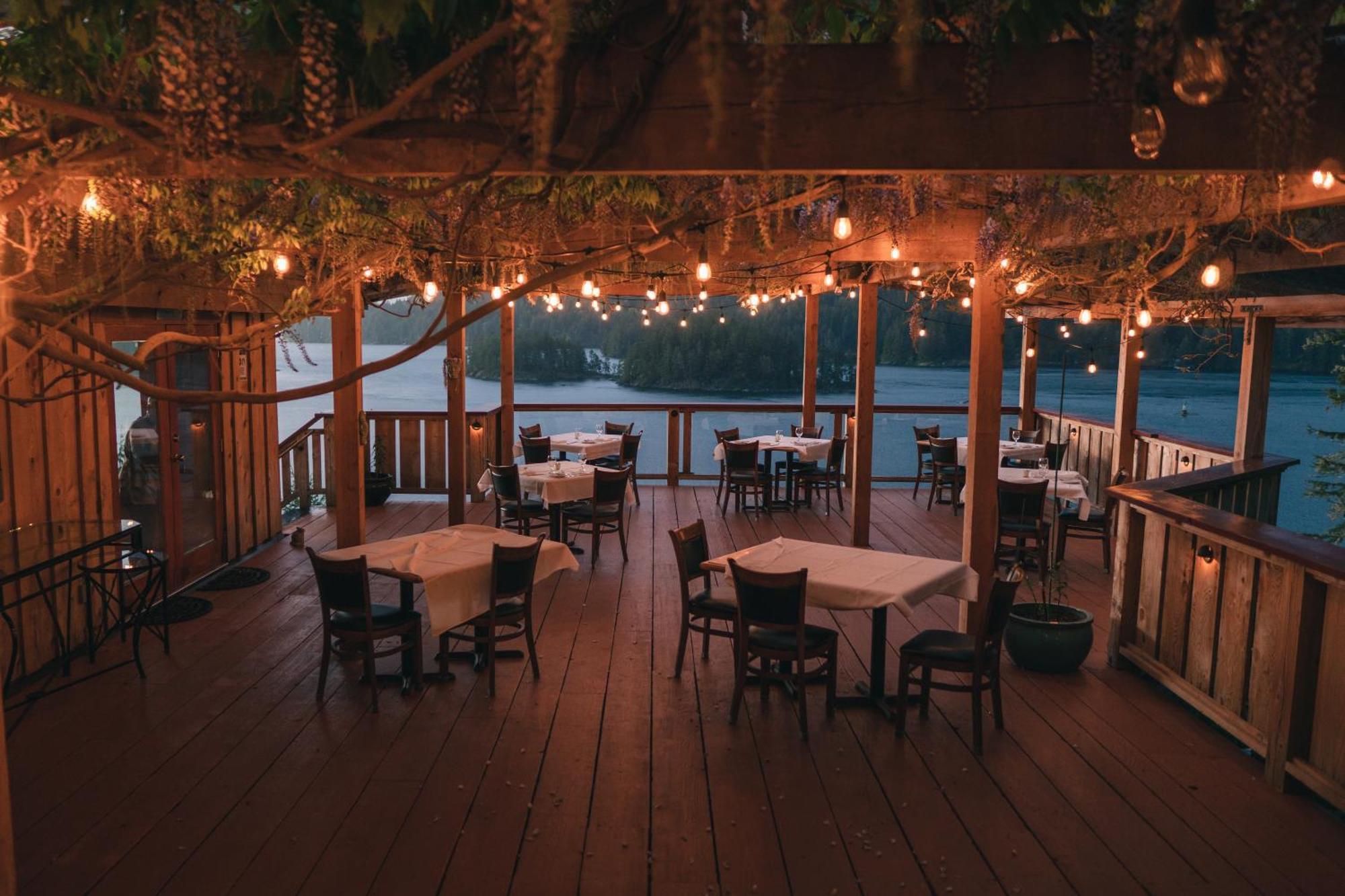 West Coast Wilderness Lodge Egmont Exterior photo